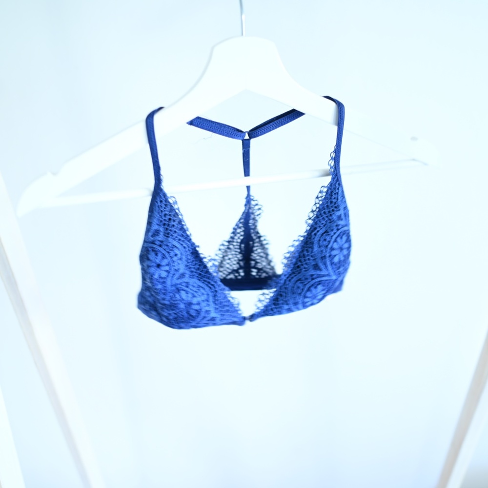 Victorias secret blue lacy bra